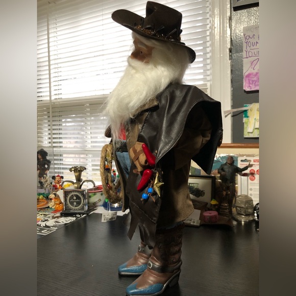 Cowboy Santa Figure - Picture 8 of 12